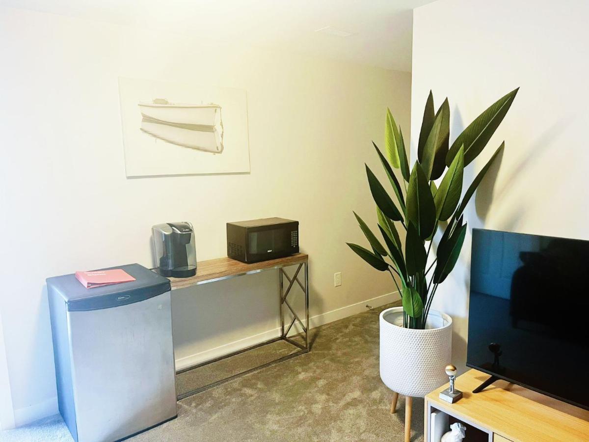Clementina Suite Ottawa Bagian luar foto