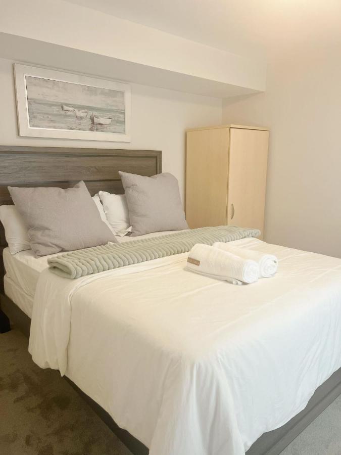 Clementina Suite Ottawa Bagian luar foto
